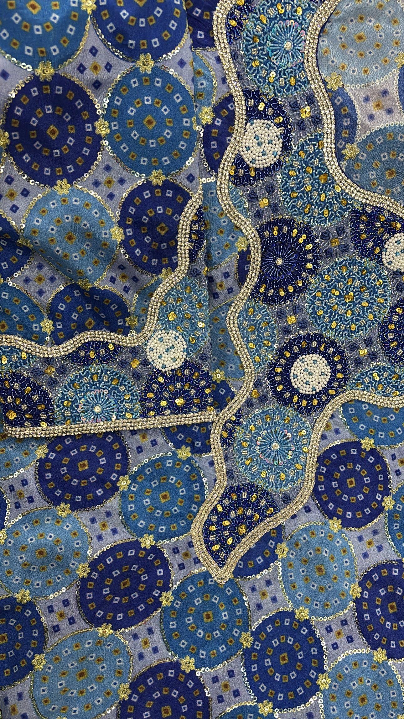 مخروز ازرق شك خرز فصوص